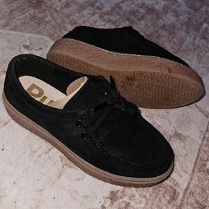 Women's Suede Hush Puppies